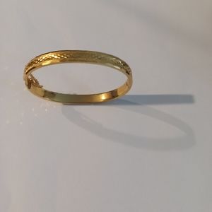 Gold bracelet
